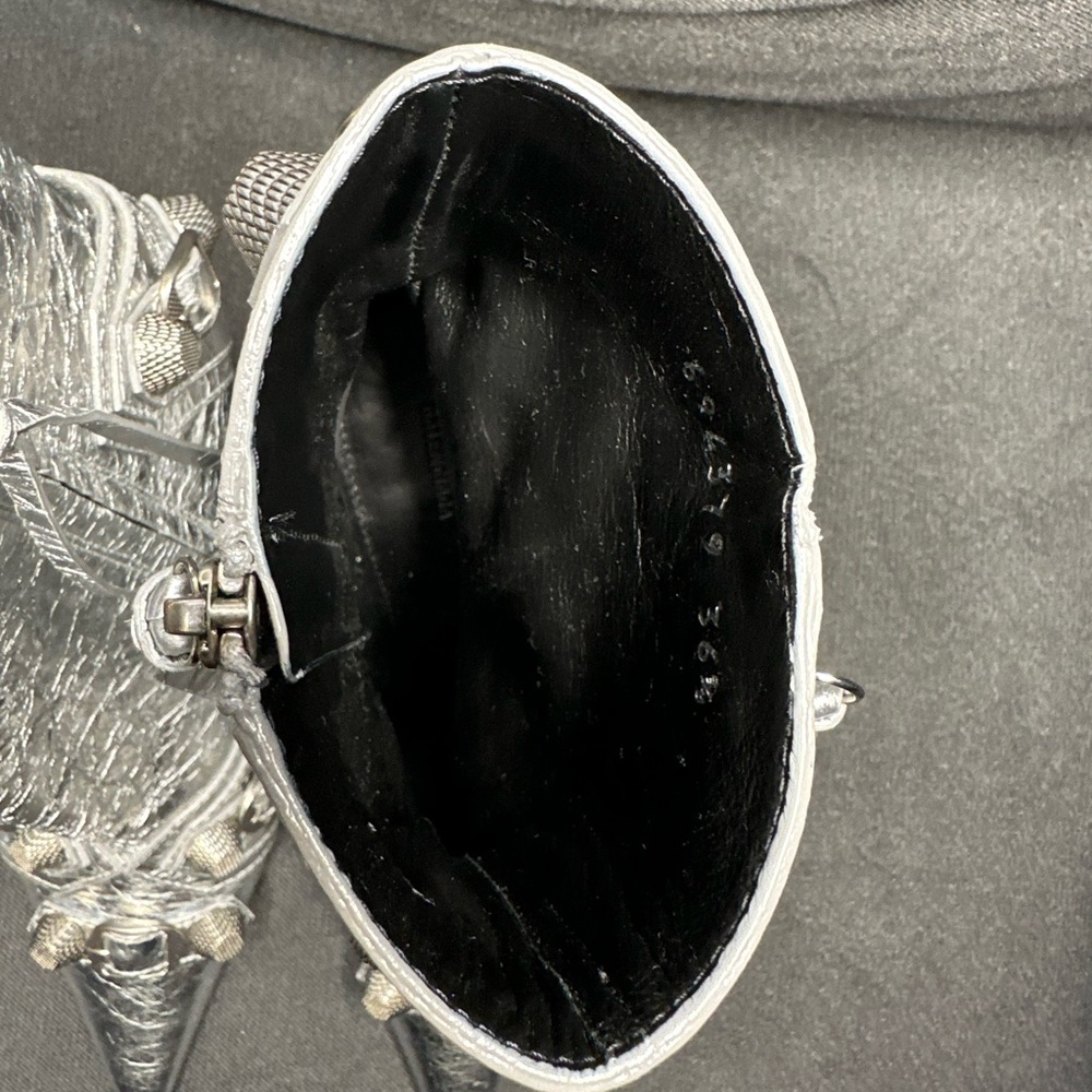 NWOB Balenciaga Le Cagole 90mm Metallic Silver Ankle Boots Size 36.5 IT 6.5 US - Picture 13 of 16